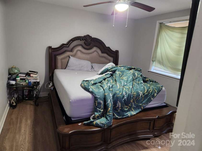 910 Mcalway Road, Charlotte, NC 28211.  MLS# CAR4182506, YatesRealty ID 7287. 