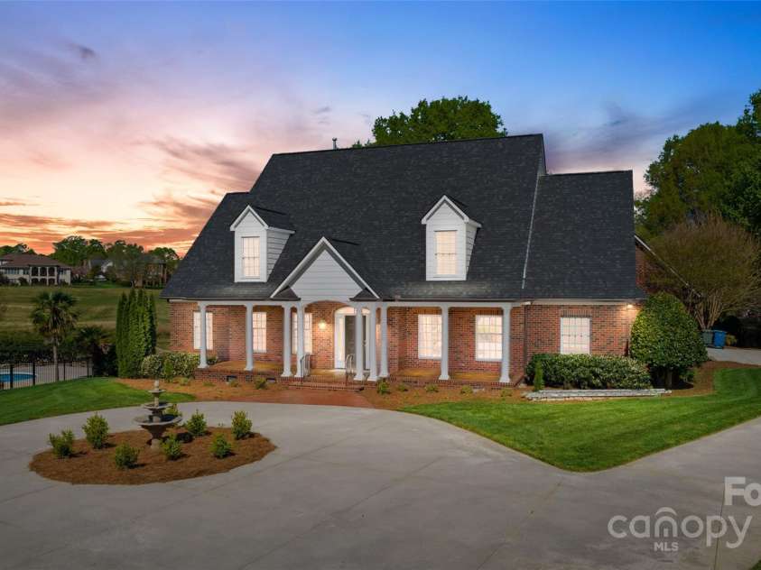 105 Snead Court, Salisbury, NC 28144.  MLS# CAR4244869, YatesRealty ID 7288. 