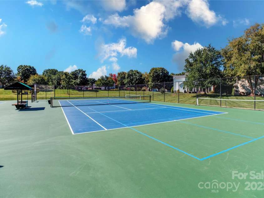 18673 Vineyard Point Lane, Cornelius, NC 28031.  MLS# CAR4304658, YatesRealty ID 729. ...a tennis match...