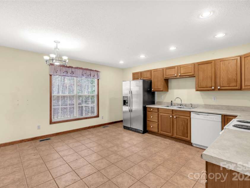 4641 Hickory Grove Road, Sharon, SC 29742.  MLS# CAR4211455, YatesRealty ID 729. 