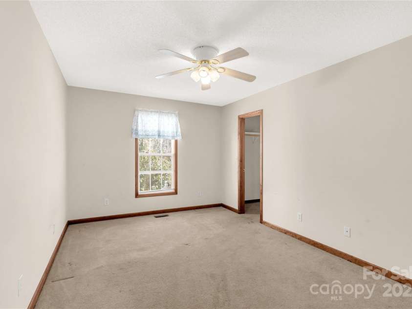 4641 Hickory Grove Road, Sharon, SC 29742.  MLS# CAR4211455, YatesRealty ID 729. 