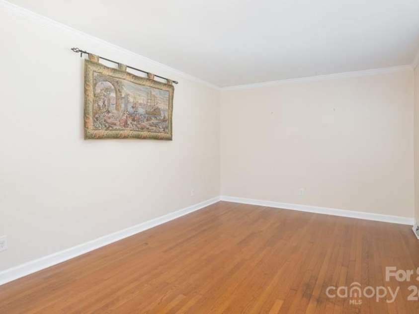 1315 Shady Bluff Drive, Charlotte, NC 28211.  MLS# CAR4204550, YatesRealty ID 7290. 