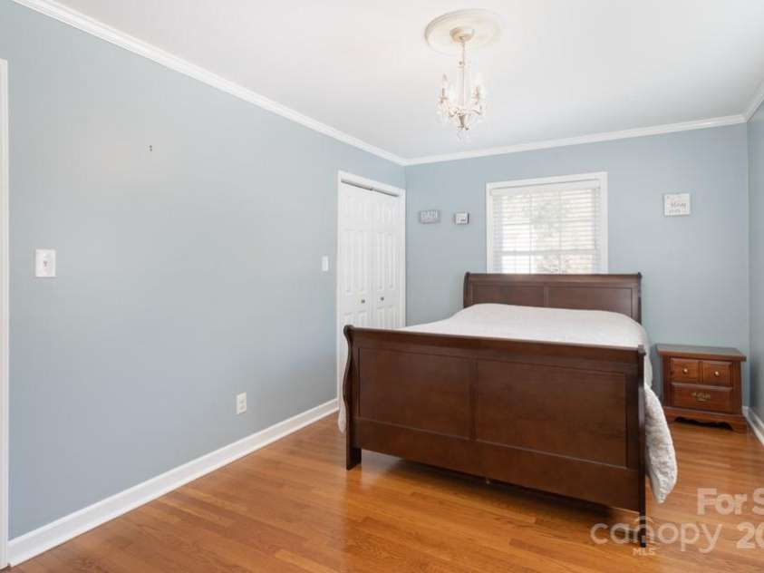 1315 Shady Bluff Drive, Charlotte, NC 28211.  MLS# CAR4204550, YatesRealty ID 7290. 