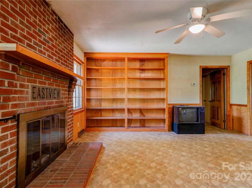 1330 College Avenue, Shelby, NC 28152.  MLS# CAR4227092, YatesRealty ID 7291. Family Room