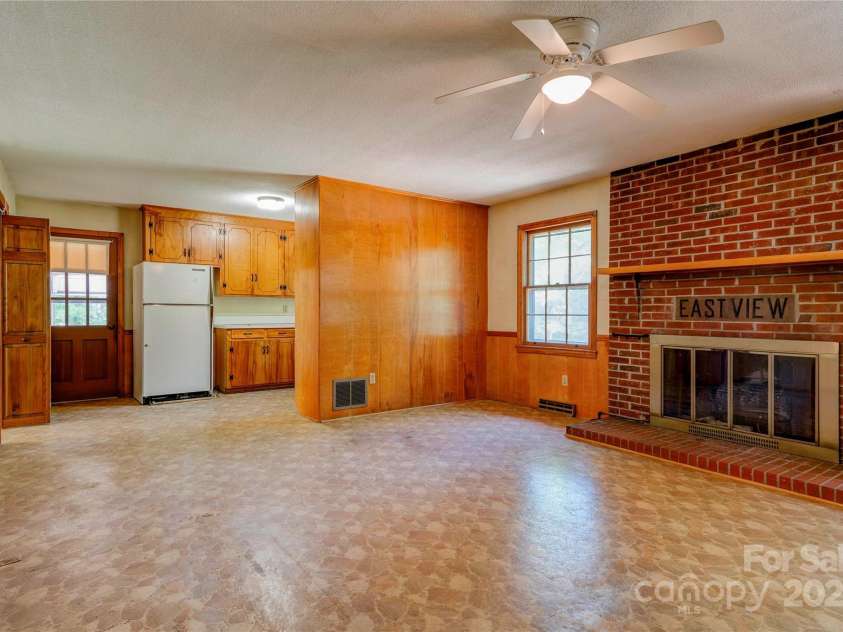 1330 College Avenue, Shelby, NC 28152.  MLS# CAR4227092, YatesRealty ID 7291. Family Room