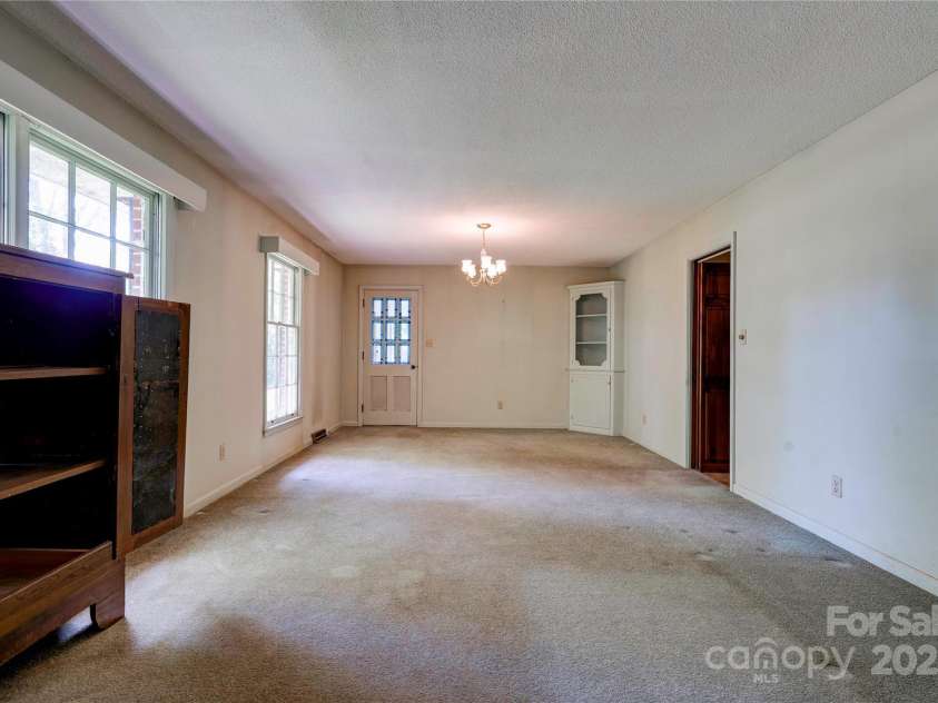 1330 College Avenue, Shelby, NC 28152.  MLS# CAR4227092, YatesRealty ID 7291. Living Room/Dining Room Combo