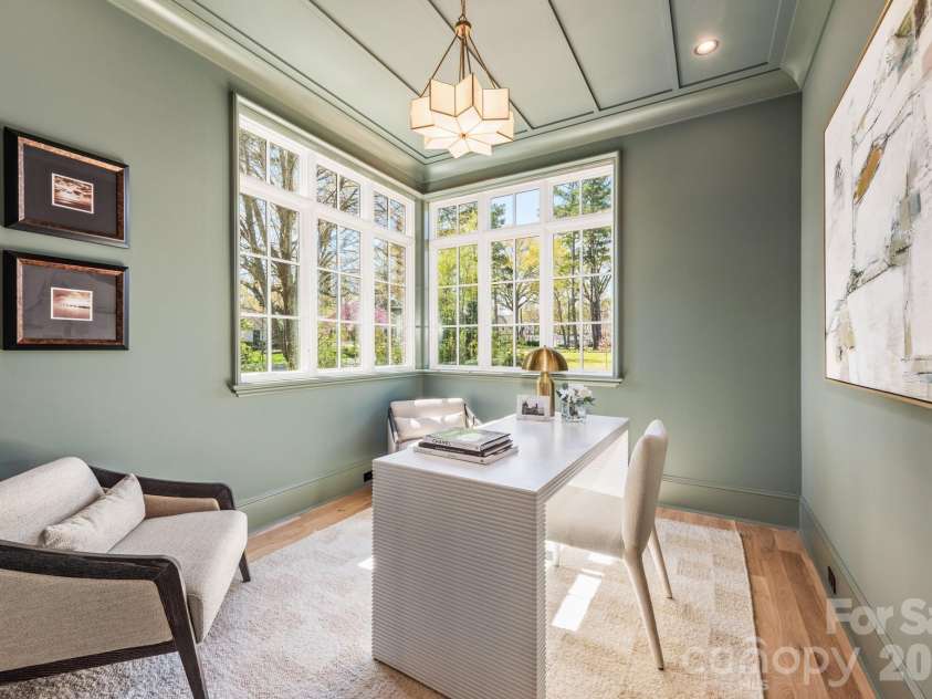 221 Canterbury Road, Charlotte, NC 28211.  MLS# CAR4358123, YatesRealty ID 7292. 
