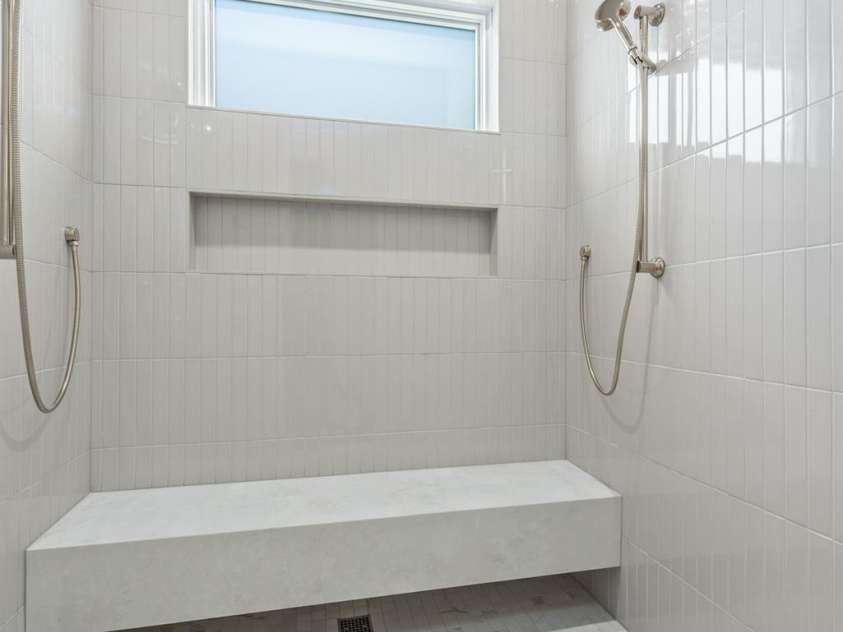 221 Canterbury Road, Charlotte, NC 28211.  MLS# CAR4358123, YatesRealty ID 7292. 