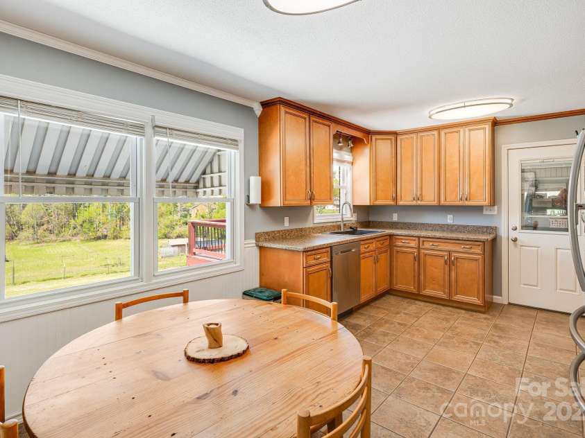 344 Shady Lane, Marion, NC 28752.  MLS# CAR4244222, YatesRealty ID 7292. 