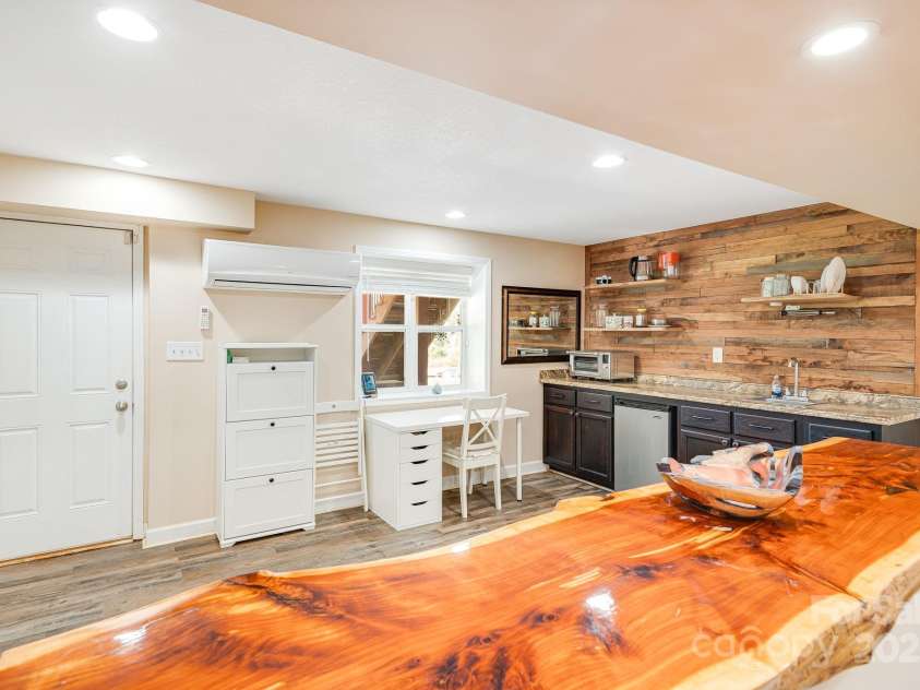 344 Shady Lane, Marion, NC 28752.  MLS# CAR4244222, YatesRealty ID 7292. 