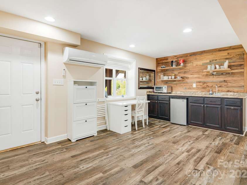 344 Shady Lane, Marion, NC 28752.  MLS# CAR4244222, YatesRealty ID 7292. 