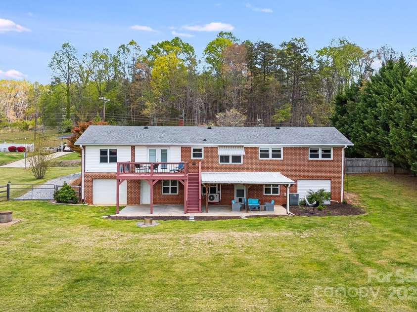 344 Shady Lane, Marion, NC 28752.  MLS# CAR4244222, YatesRealty ID 7292. 