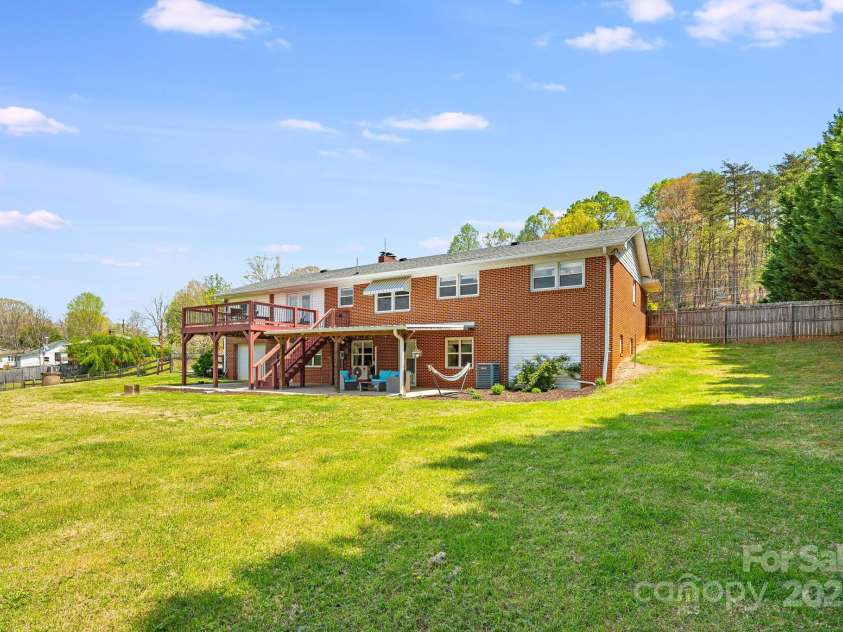 344 Shady Lane, Marion, NC 28752.  MLS# CAR4244222, YatesRealty ID 7292. 