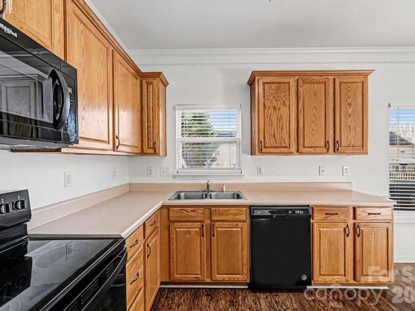 130 Nevis Lane, Mooresville, NC 28115.  MLS# CAR4355005, YatesRealty ID 7293. 