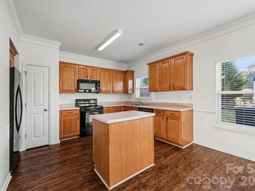 130 Nevis Lane, Mooresville, NC 28115.  MLS# CAR4355005, YatesRealty ID 7293. 