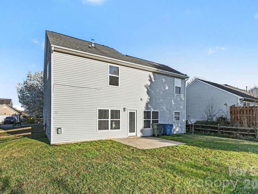 130 Nevis Lane, Mooresville, NC 28115.  MLS# CAR4355005, YatesRealty ID 7293. 