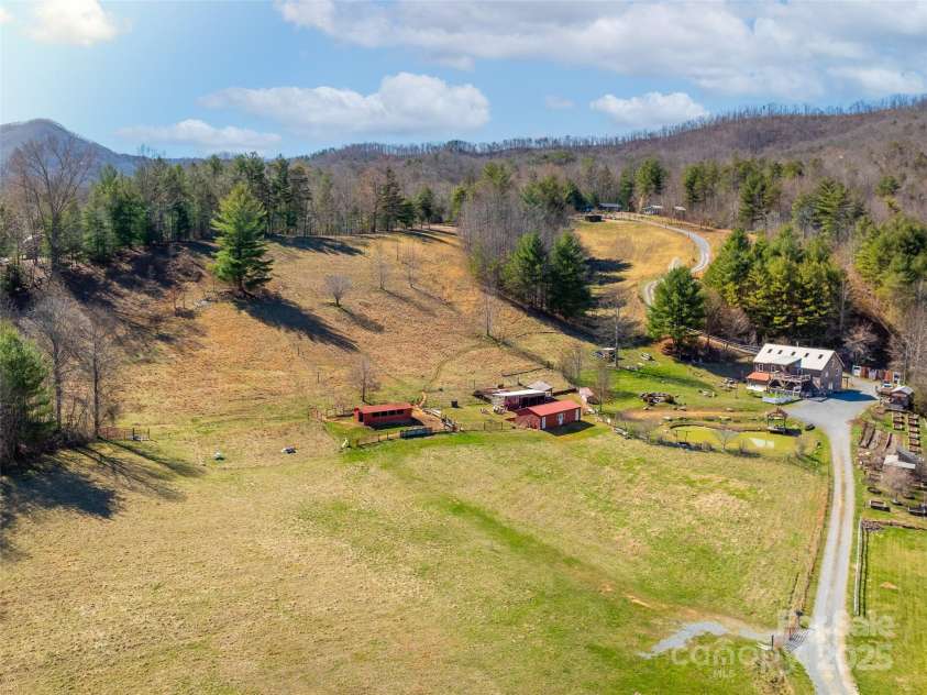 22 Frannys Farm Road, Leicester, NC 28748.  MLS# CAR4235199, YatesRealty ID 7293. 