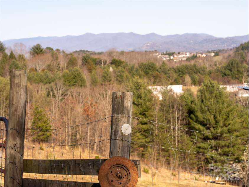 22 Frannys Farm Road, Leicester, NC 28748.  MLS# CAR4235199, YatesRealty ID 7293. 