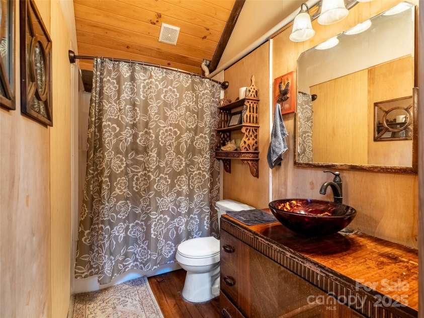 22 Frannys Farm Road, Leicester, NC 28748.  MLS# CAR4235199, YatesRealty ID 7293. 