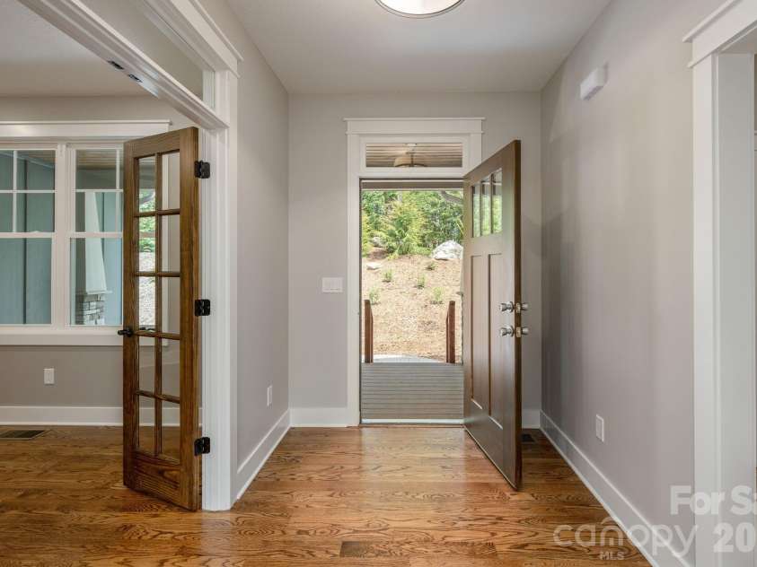 634 Hollybrook Drive, Flat Rock, NC 28731.  MLS# CAR4284666, YatesRealty ID 7294. 