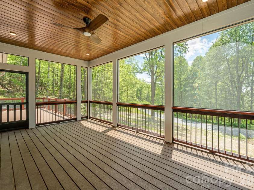 634 Hollybrook Drive, Flat Rock, NC 28731.  MLS# CAR4284666, YatesRealty ID 7294. 