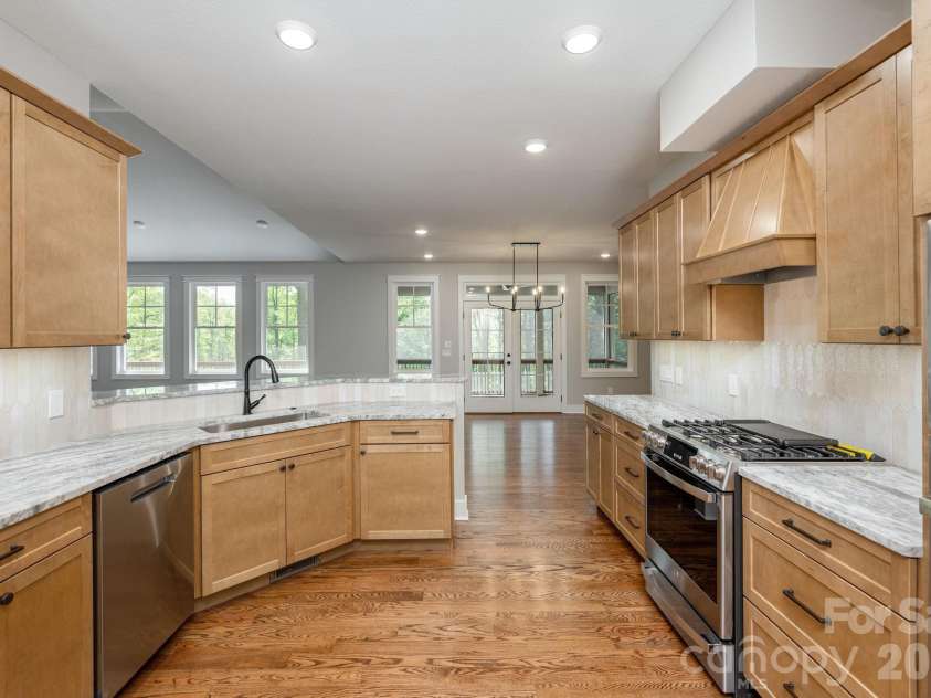 634 Hollybrook Drive, Flat Rock, NC 28731.  MLS# CAR4284666, YatesRealty ID 7294. 