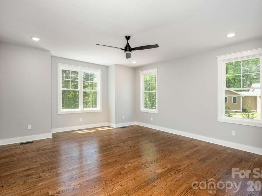 634 Hollybrook Drive, Flat Rock, NC 28731.  MLS# CAR4284666, YatesRealty ID 7294. 