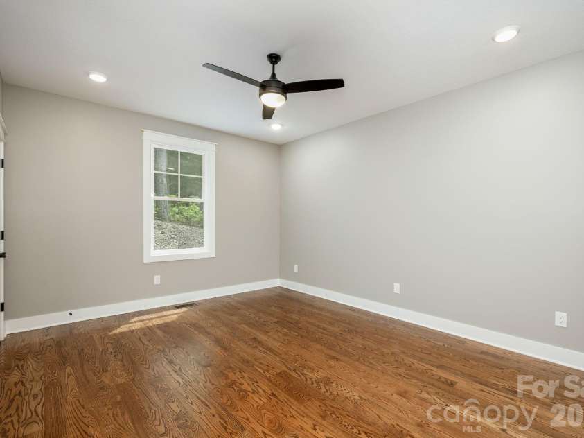 634 Hollybrook Drive, Flat Rock, NC 28731.  MLS# CAR4284666, YatesRealty ID 7294. 