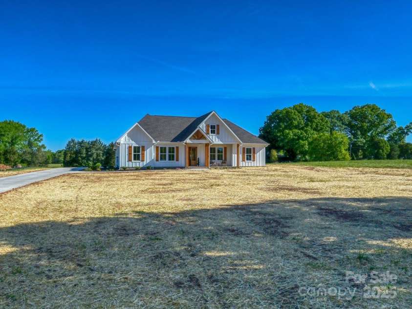 1160 Springlake Road, York, SC 29745.  MLS# CAR4244439, YatesRealty ID 7295. 