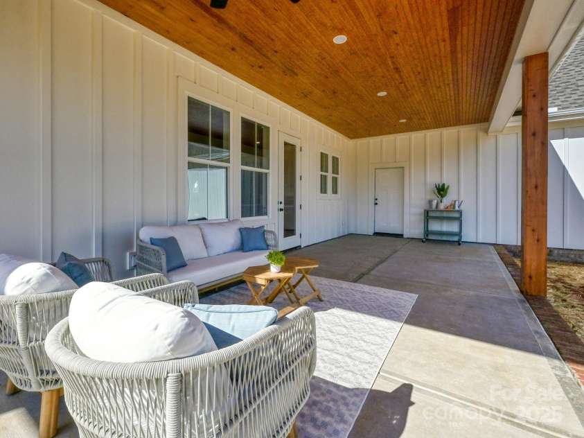 1160 Springlake Road, York, SC 29745.  MLS# CAR4244439, YatesRealty ID 7295. 