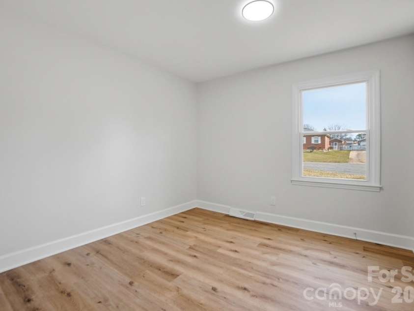 311 Red Roan Place, Charlotte, NC 28215.  MLS# CAR4329511, YatesRealty ID 7295. Bedroom #3