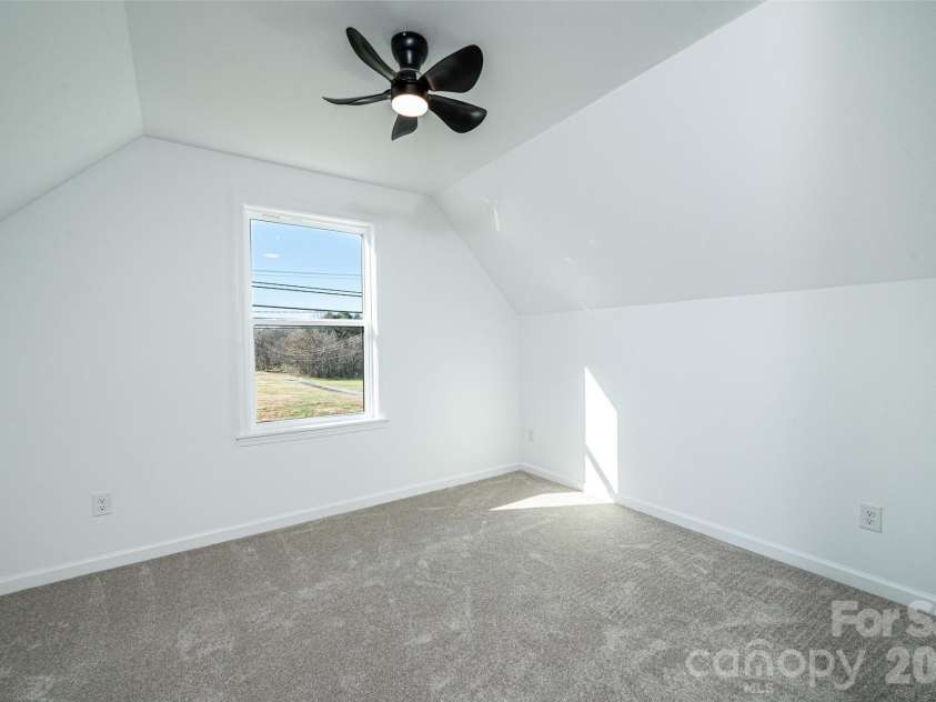 200 Center Street, Hildebran, NC 28637.  MLS# CAR4325510, YatesRealty ID 7296. 