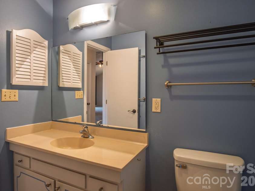 1813 Glen Cannon Drive, Pisgah Forest, NC 28768.  MLS# CAR4352130, YatesRealty ID 7298. Hall full bath