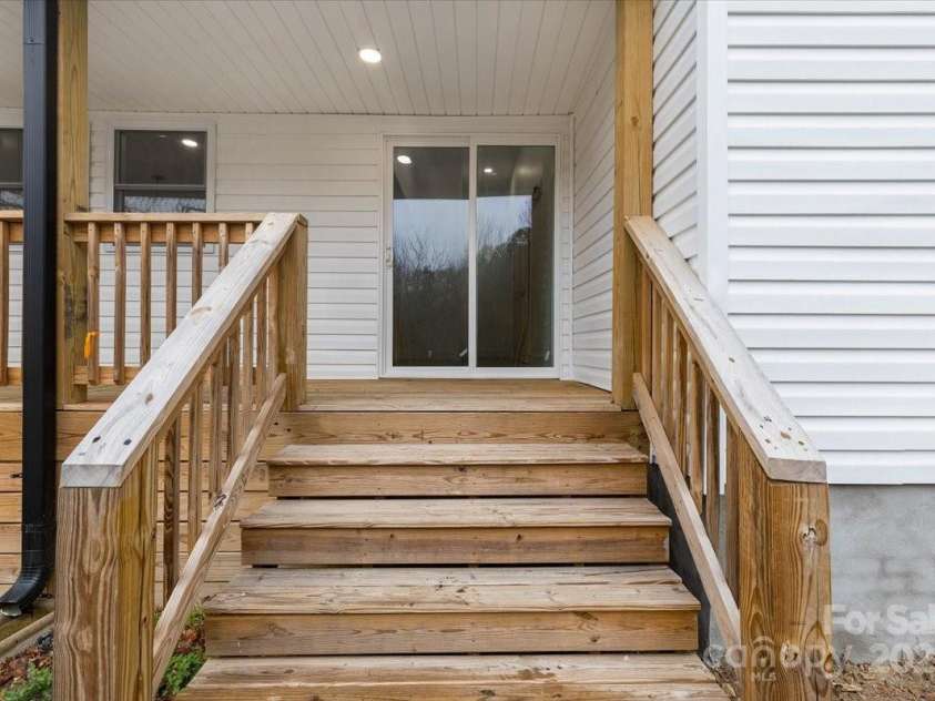 1941 Nc Highway 150 Highway, Lexington, NC 27295.  MLS# CAR4234619, YatesRealty ID 7298. 