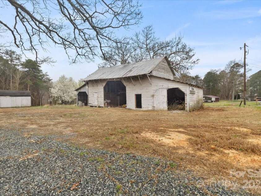 1941 Nc Highway 150 Highway, Lexington, NC 27295.  MLS# CAR4234619, YatesRealty ID 7298. 