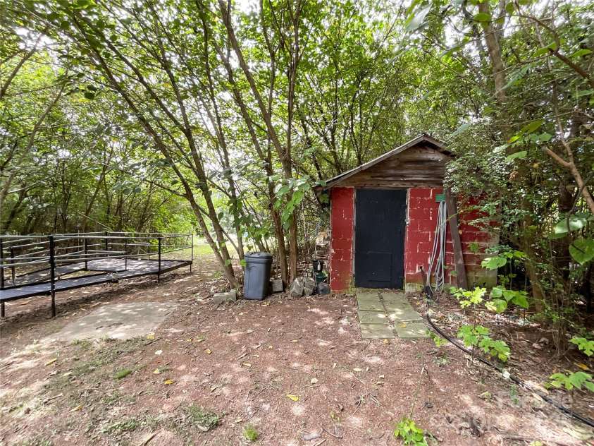 17837 Porter Hill Road, Norwood, NC 28128.  MLS# CAR4294691, YatesRealty ID 73. 