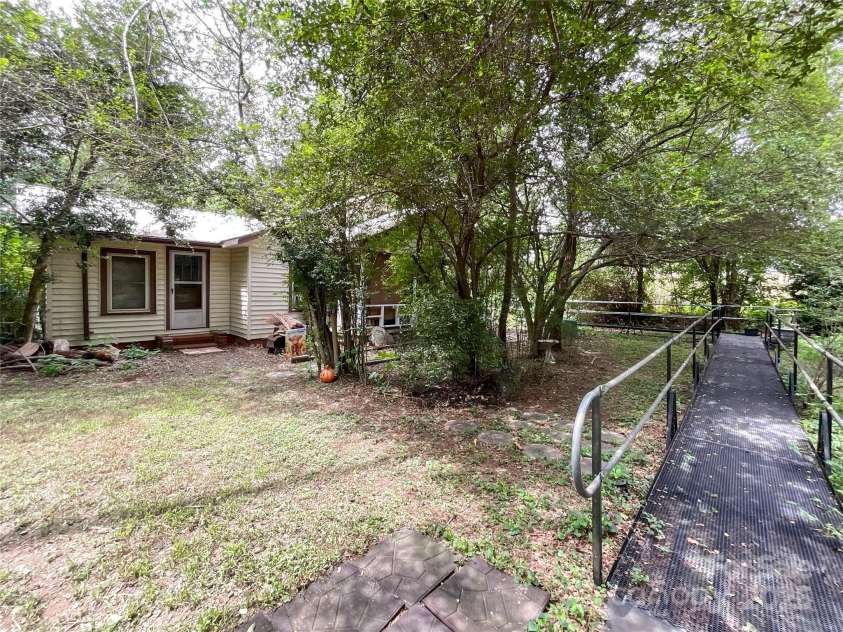 17837 Porter Hill Road, Norwood, NC 28128.  MLS# CAR4294691, YatesRealty ID 73. 