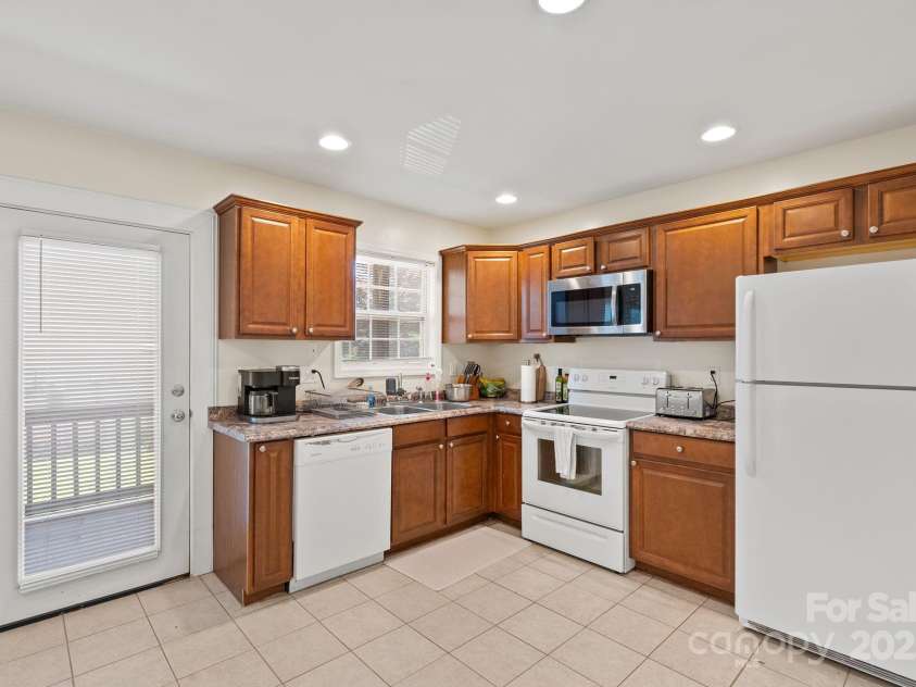 212 & 214 Portmanvilla Road, Black Mountain, NC 28711.  MLS# CAR4278450, YatesRealty ID 73. 