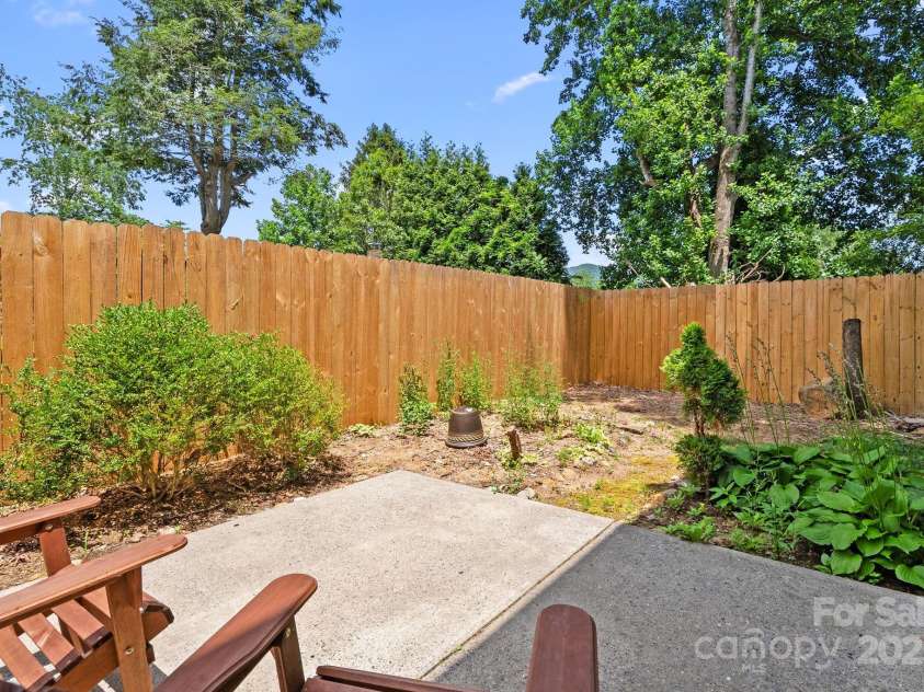 212 & 214 Portmanvilla Road, Black Mountain, NC 28711.  MLS# CAR4278450, YatesRealty ID 73. 