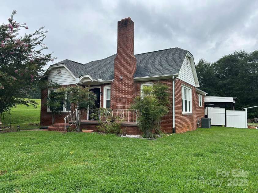 1349 US 221 Highway, Rutherfordton, NC 28139.  MLS# CAR4289776, YatesRealty ID 730. 