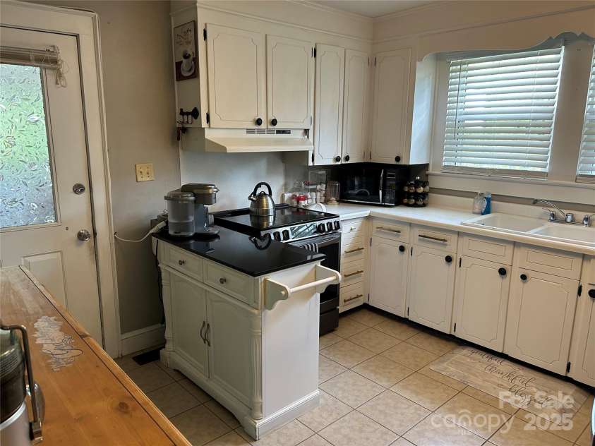 1349 US 221 Highway, Rutherfordton, NC 28139.  MLS# CAR4289776, YatesRealty ID 730. 