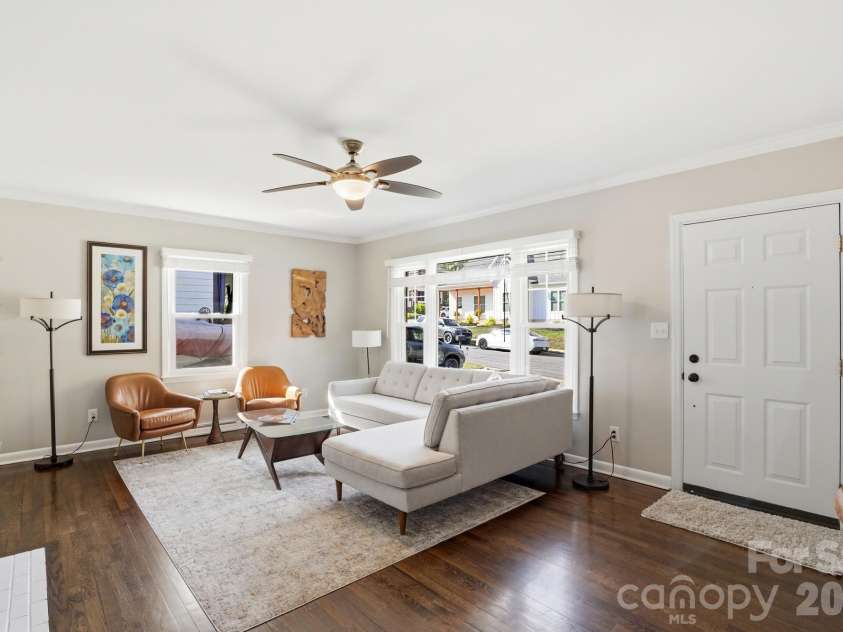 211 Cedar Street, Belmont, NC 28012.  MLS# CAR4362077, YatesRealty ID 7300. 