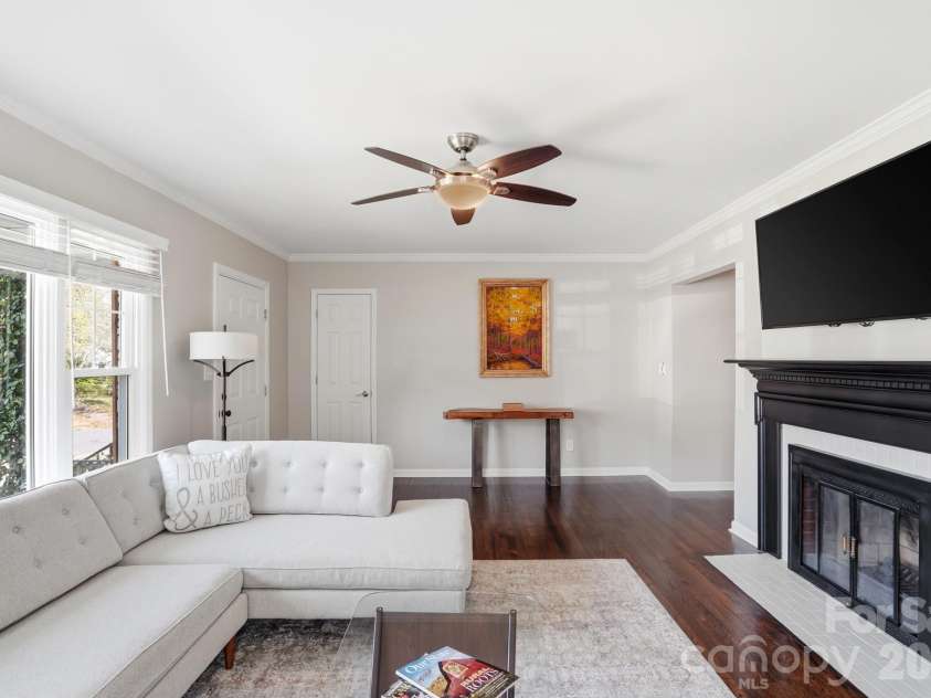 211 Cedar Street, Belmont, NC 28012.  MLS# CAR4362077, YatesRealty ID 7300. 