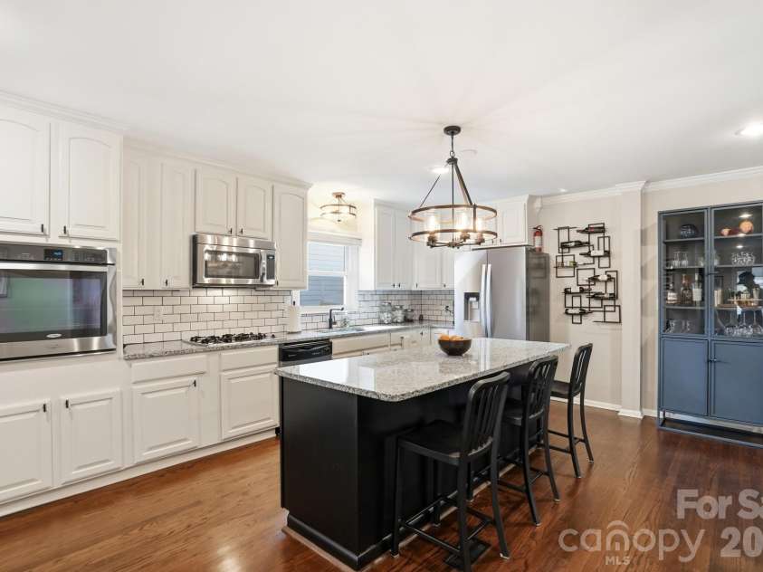 211 Cedar Street, Belmont, NC 28012.  MLS# CAR4362077, YatesRealty ID 7300. 