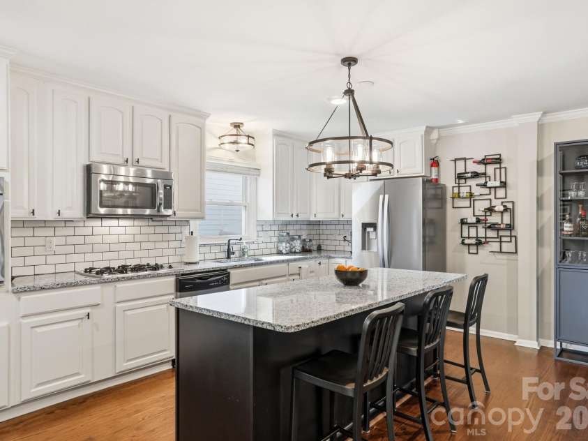 211 Cedar Street, Belmont, NC 28012.  MLS# CAR4362077, YatesRealty ID 7300. 