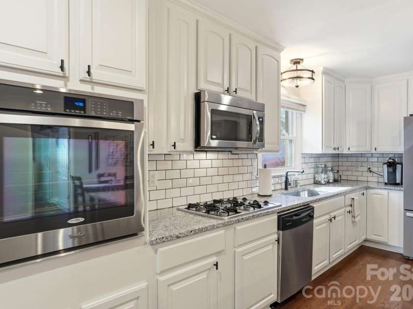 211 Cedar Street, Belmont, NC 28012.  MLS# CAR4362077, YatesRealty ID 7300. 