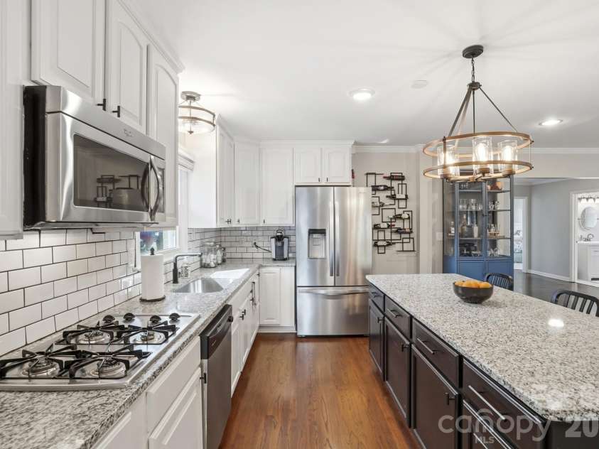 211 Cedar Street, Belmont, NC 28012.  MLS# CAR4362077, YatesRealty ID 7300. 