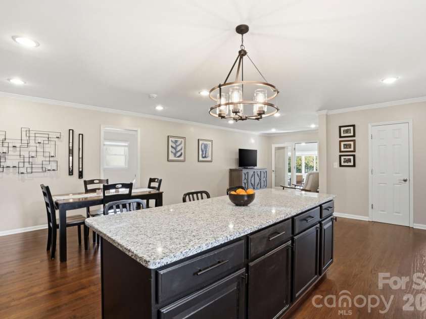 211 Cedar Street, Belmont, NC 28012.  MLS# CAR4362077, YatesRealty ID 7300. 