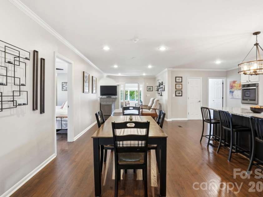 211 Cedar Street, Belmont, NC 28012.  MLS# CAR4362077, YatesRealty ID 7300. 