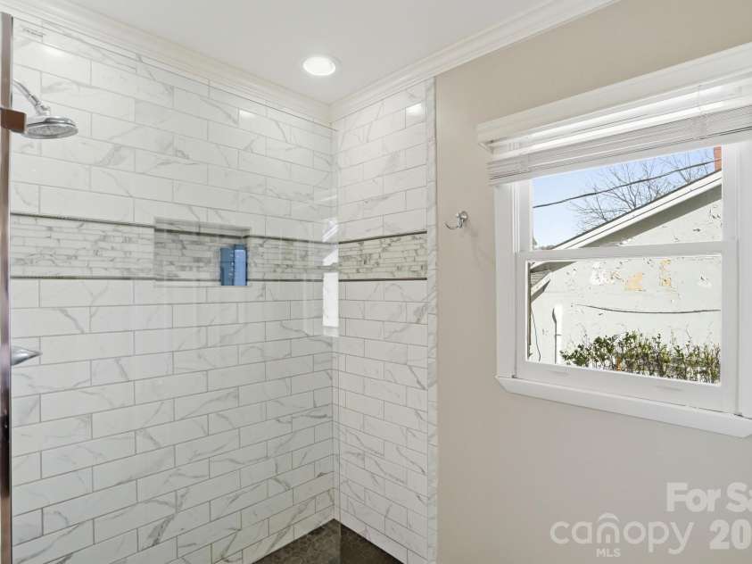 211 Cedar Street, Belmont, NC 28012.  MLS# CAR4362077, YatesRealty ID 7300. 